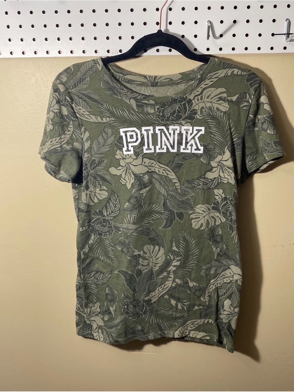 PINK Victoria's Secret Women’s Olive Green Tropical Everyday Logo Crew Tee